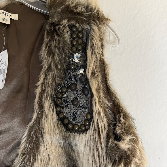 Caro Faux Fur Vest NWT size L - Picture 6 of 6
